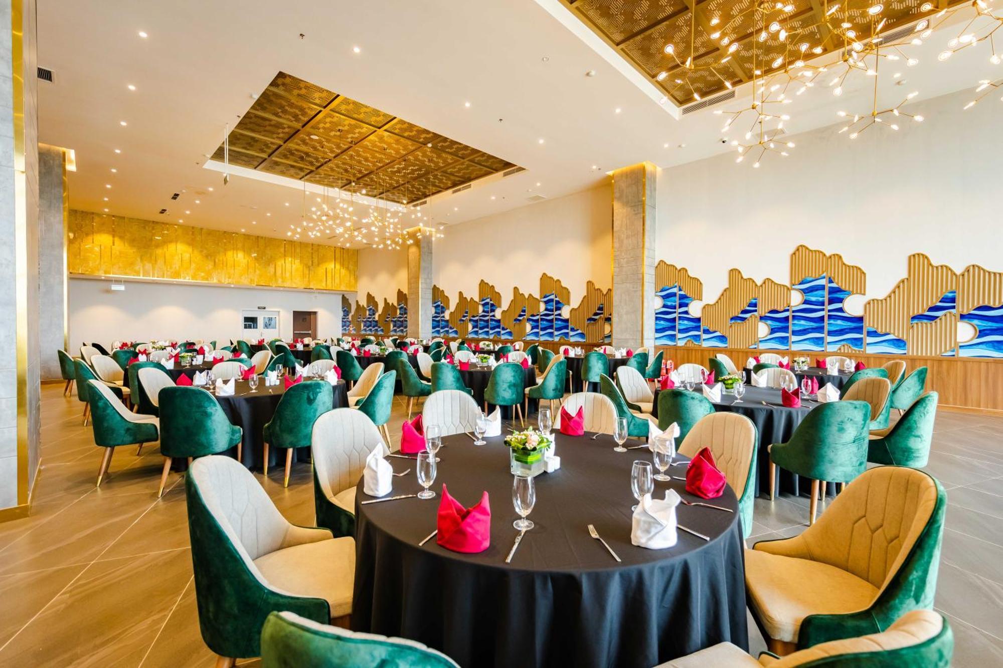 Muong Thanh Luxury Ha Long Centre II Экстерьер фото